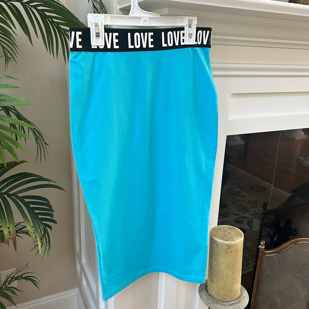 Pencil Skirt. NWT